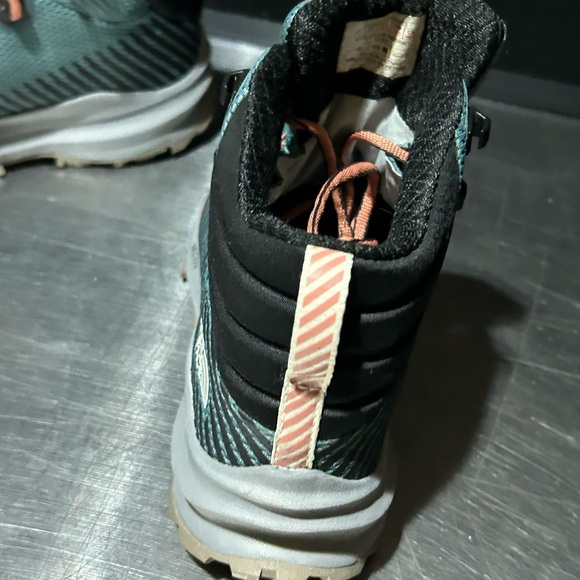 The North Face Hiking Boots - Picture 4 of 10